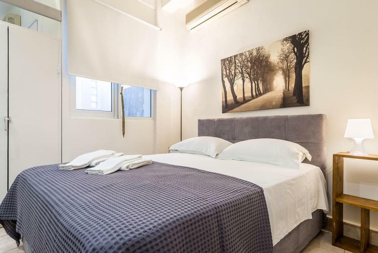 Appartamento Renovated Loft At The Center Of Monastiraki Atene Esterno foto