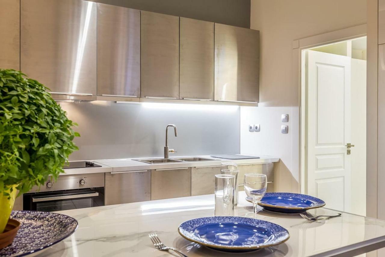 Appartamento Renovated Loft At The Center Of Monastiraki Atene Esterno foto